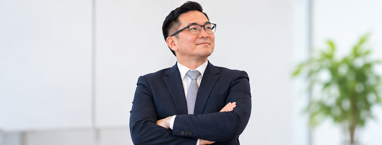講師紹介 立ち姿